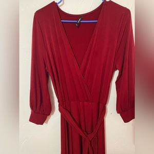 Read Jeanette maxi, dress size medium